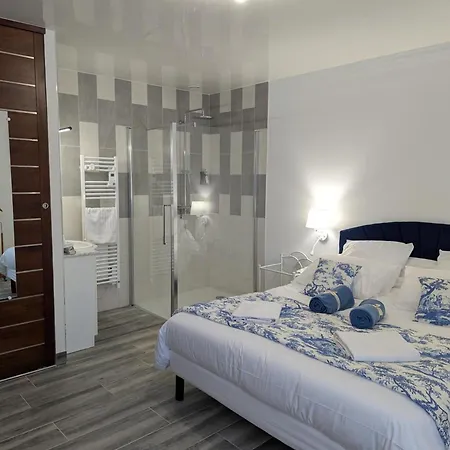 Renove Avec Jardin Clos Pres D'angouleme - Fr-1-653-288 Σπίτι διακοπών *