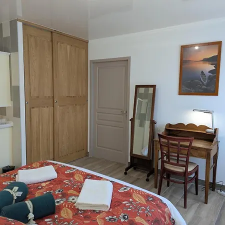 Casa vacanze Rénové Avec Jardin Clos Près D'angoulême - Fr-1-653-288